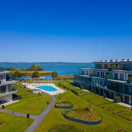 Szemes Bay Apartment *