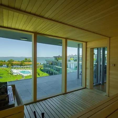 Szemes Bay Apartment Balatonszárszó